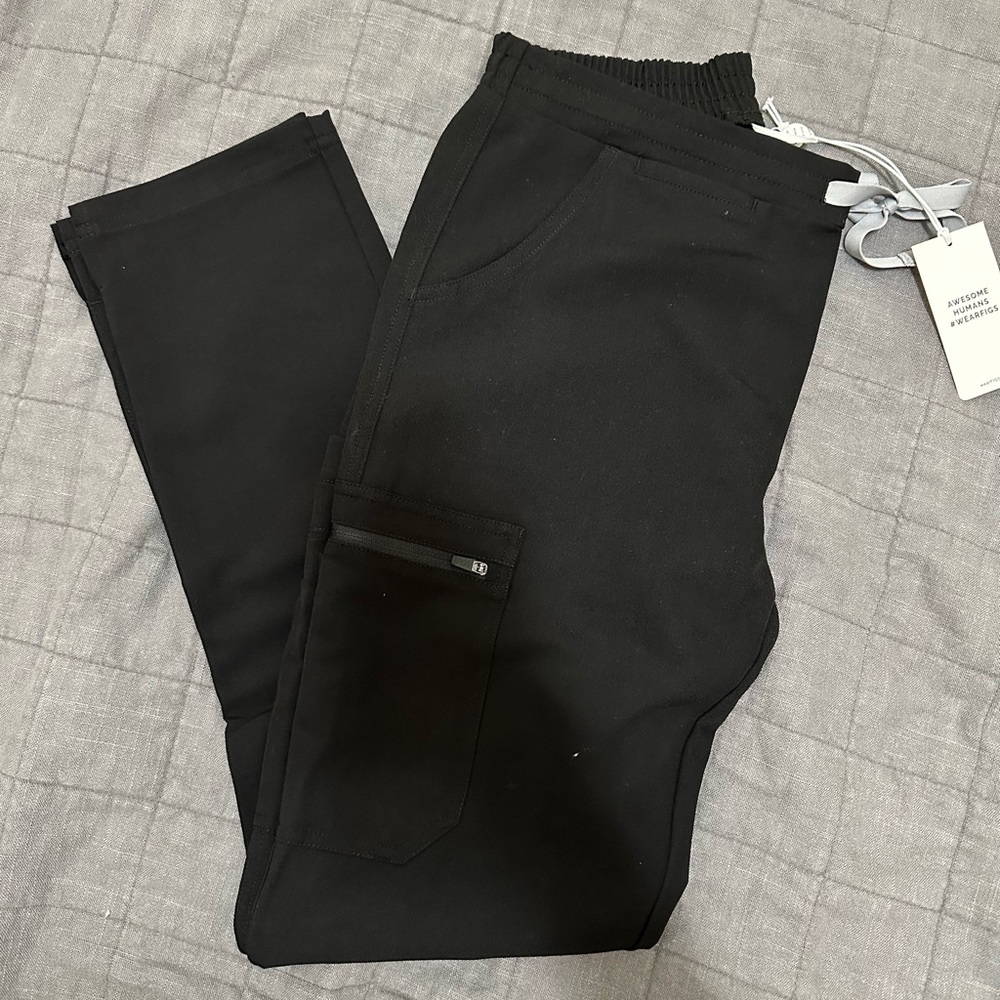 Figs Yola skinny scrub pants